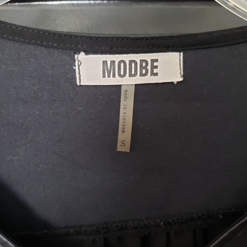 Modbe Top - Picture 2 of 2